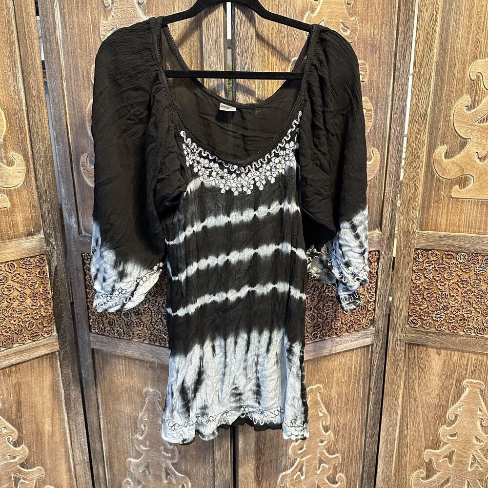 Shoreline White With Black Tie Dye Embroidery Beach  Dress Size 1XL C13